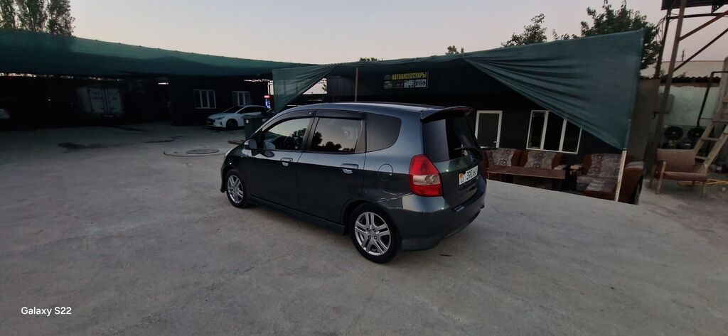 Honda Fit: 2007 г., 1.5 л, Автомат, Бензин, Хэтчбэк: фото 5