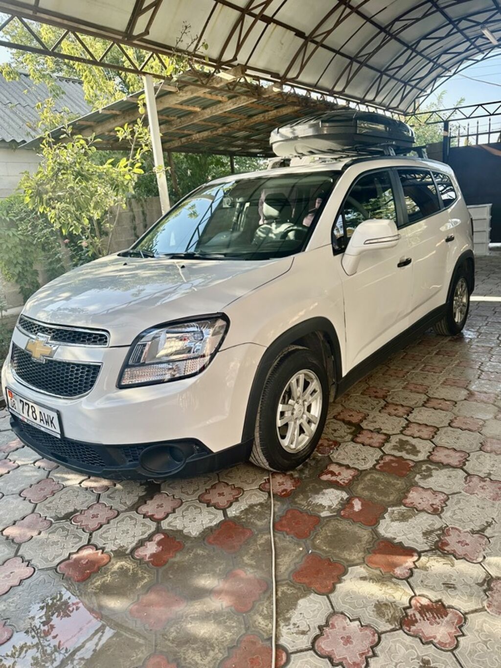 Chevrolet Orlando: 2016 г., 2 л, Автомат, Газ, Минивэн: фото 1