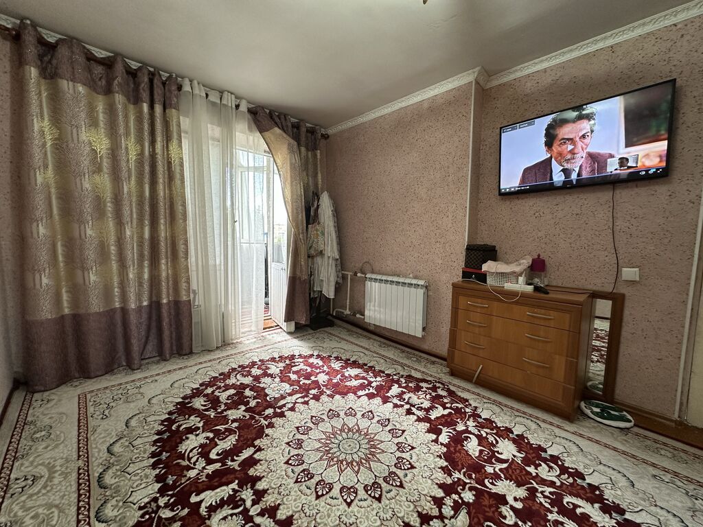 3 комнаты, 68 м², Индивидуалка, 5 этаж, Старый ремонт — фото 3