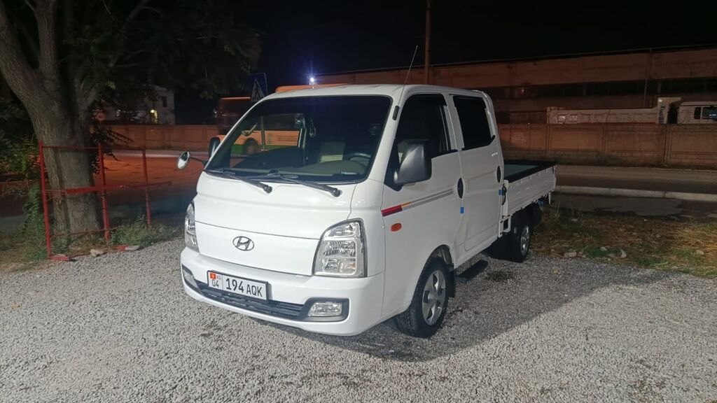 Hyundai Porter II (двухрядная кабина) — компактный грузовой пикап для: фото 8