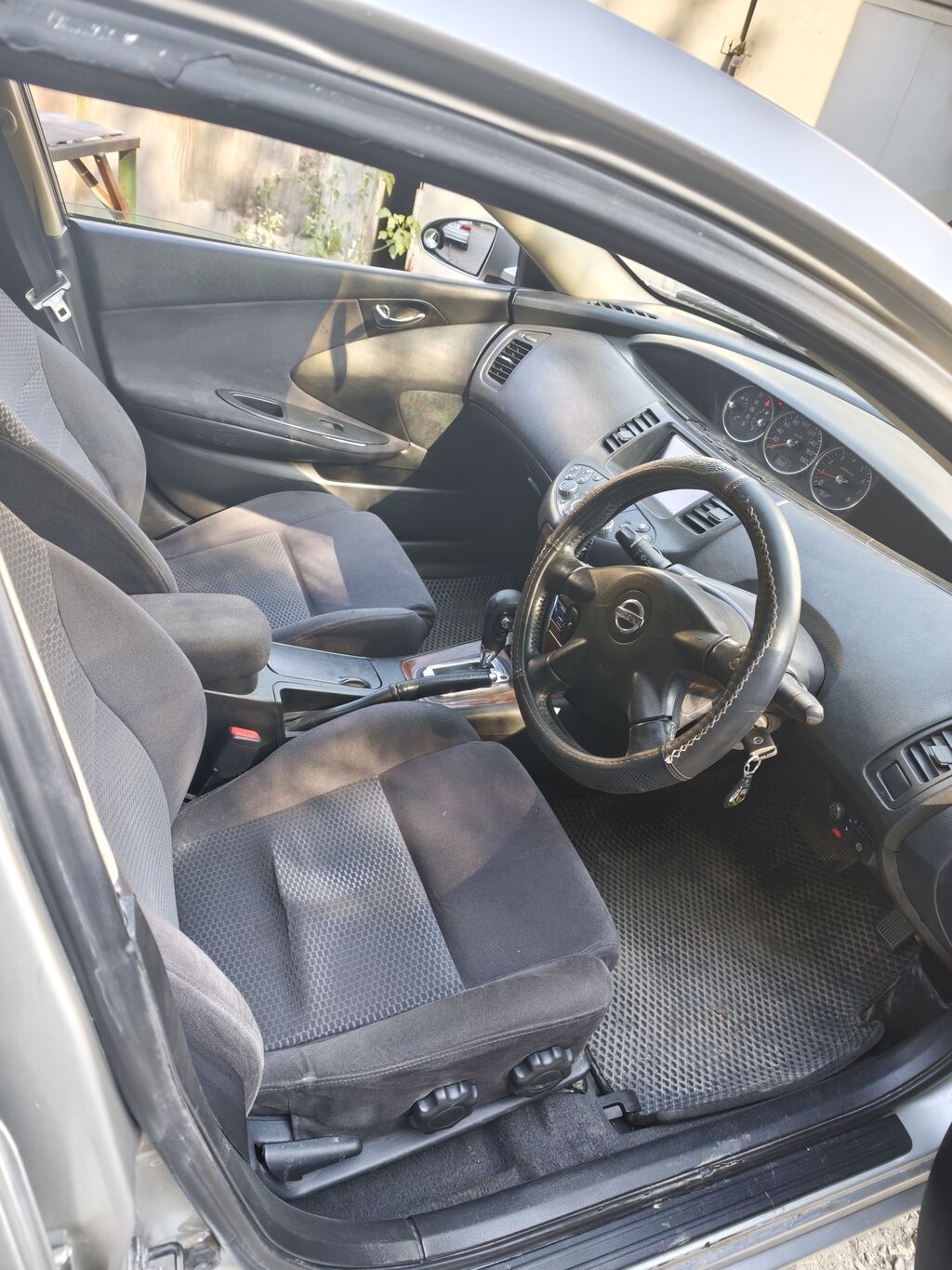 Nissan Primera: 2004 г., 2 л, Автомат, Газ, Седан: фото 2
