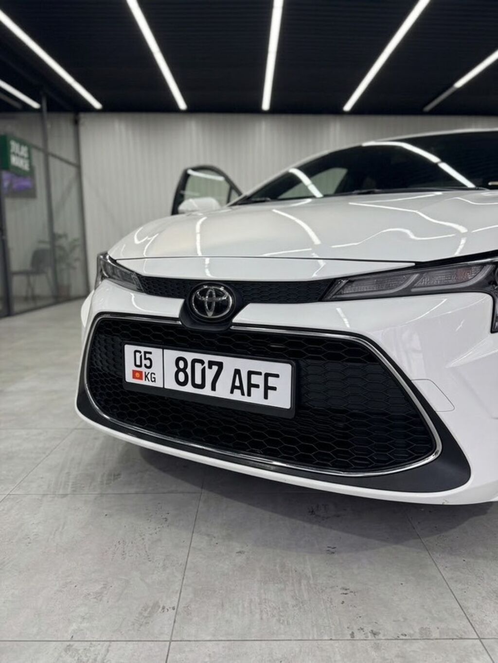 Toyota Corolla: 2022 г., 1.2 л, Автомат, Бензин, Седан: фото 2