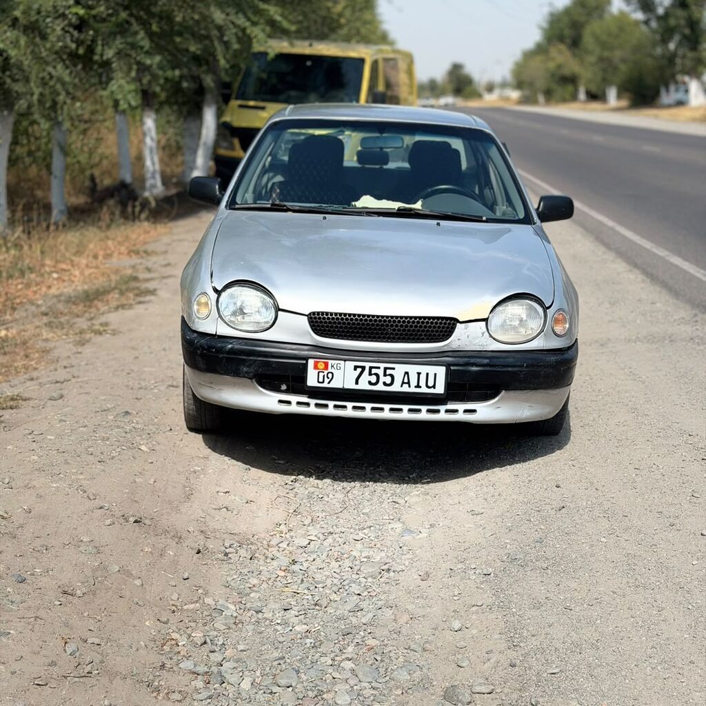 Toyota Corolla: 1998 г., 1.5 л, Автомат, Бензин, Седан: фото 2