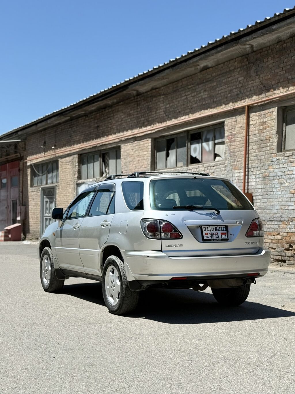 Lexus RX: 2001 г., 3 л, Автомат, Бензин, Кроссовер: фото 4