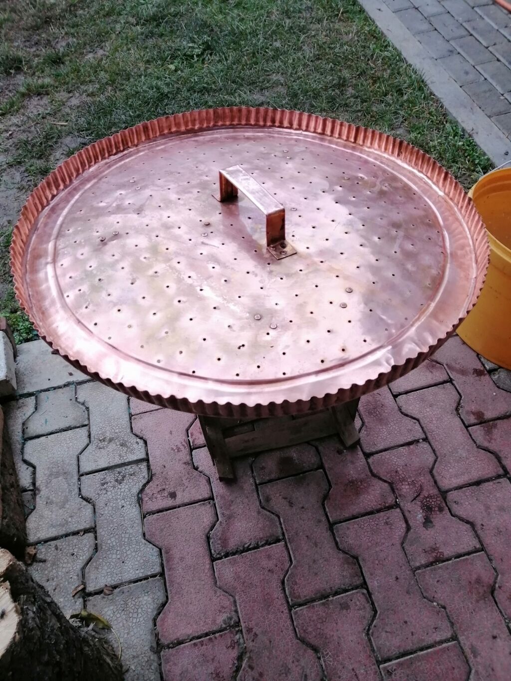 Ostala baštenska oprema: Rešetka za kazan za rakiju