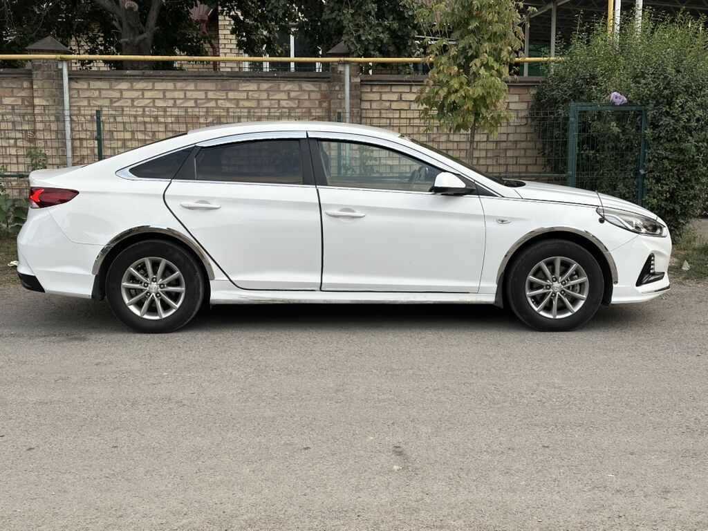 Hyundai Sonata: 2019 г., 2 л, Автомат, Газ, Седан: фото 2