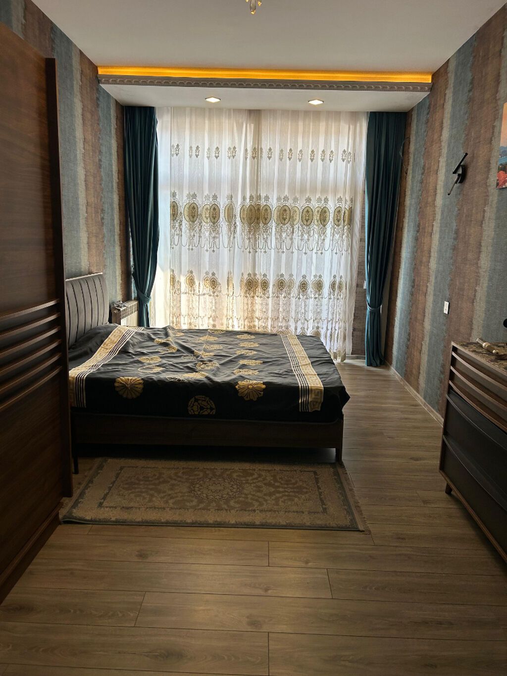 4 otaqlı, Yeni tikili, 226 kv. m