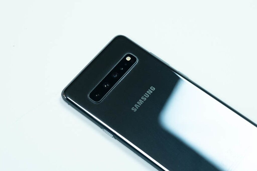 Iphone 8 plus 64gb. Apple iphone 8 64gb. Смартфон виво x16. Смартфон 256 гиг. Смартфон oneplus 7 pro 12/256gb.