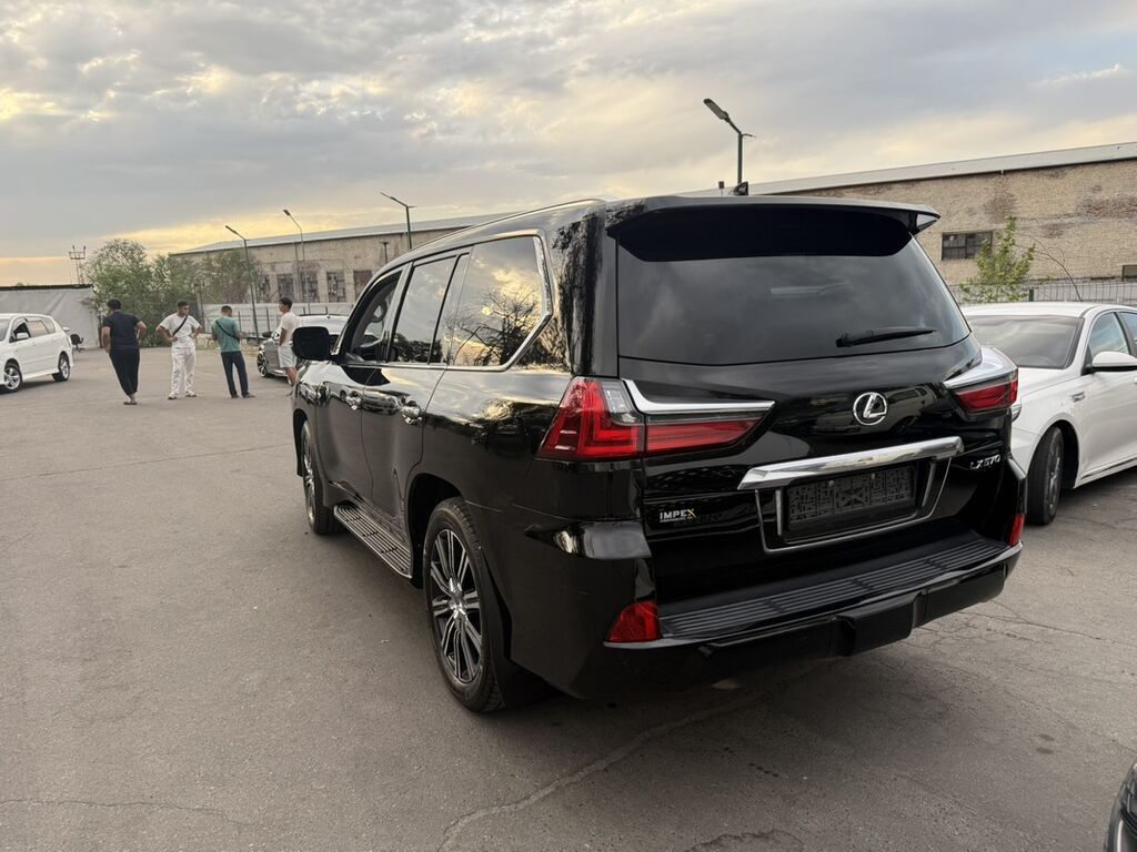 Lexus LX: 2021 г., 5.7 л, Автомат, Бензин, Внедорожник: фото 6