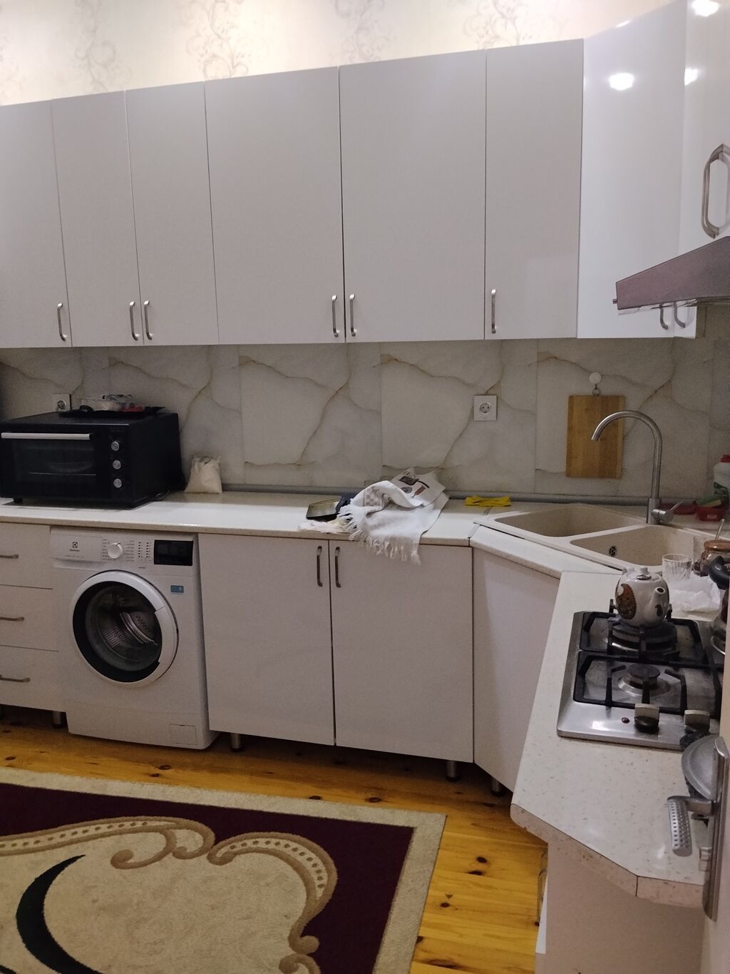 72 kv. m, 3 otaqlı, İnternet, Kombi, Qaz