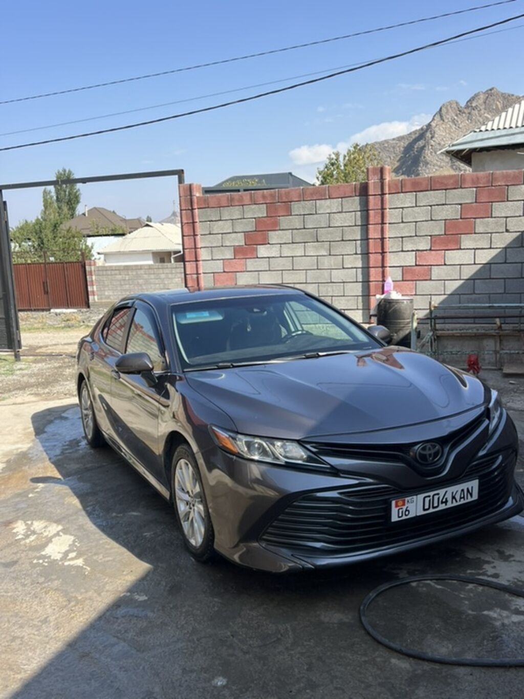 Toyota Camry: 2018 г., 2.5 л, Автомат, Бензин, Седан: фото 2
