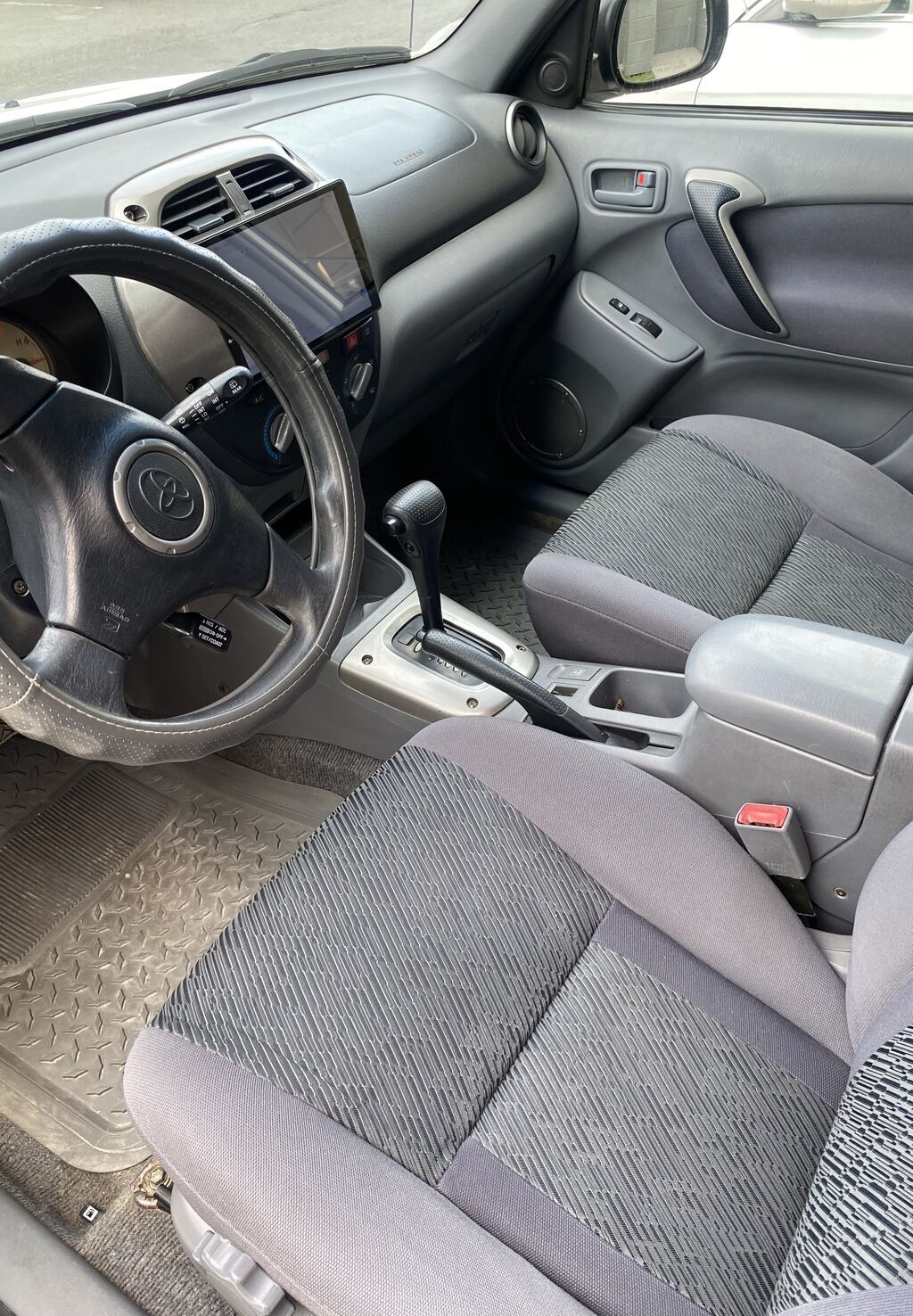 Toyota RAV4: 2001 г., 2 л, Автомат, Бензин, Кроссовер: фото 7