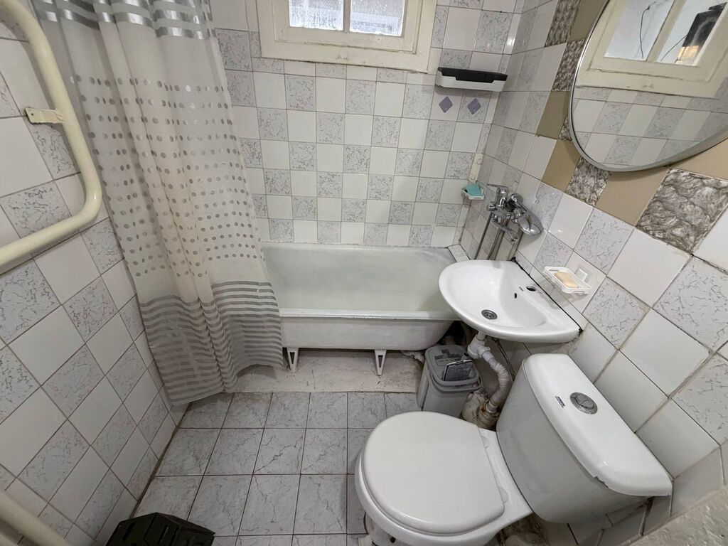 1 комната, 32 м², ул. Ахунбаева / Малдыбаева Хрущевка, 4 этаж, Евроремонт: фото 6
