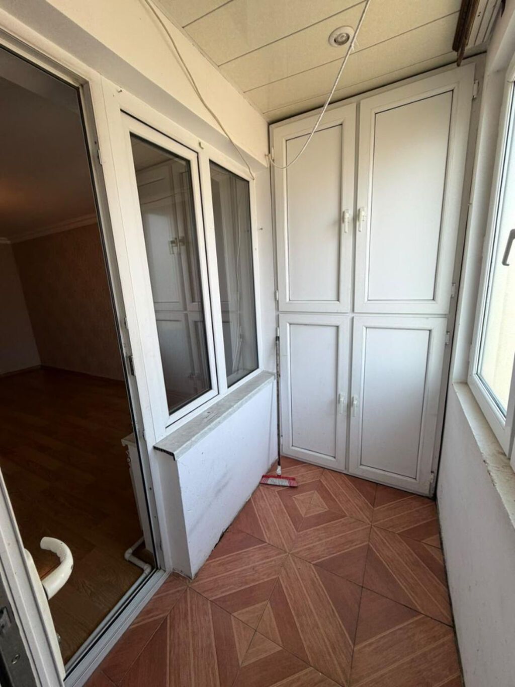 Bakı, Bakıxanov qəs., 3 otaqlı, Köhnə tikili, 76 kv. m