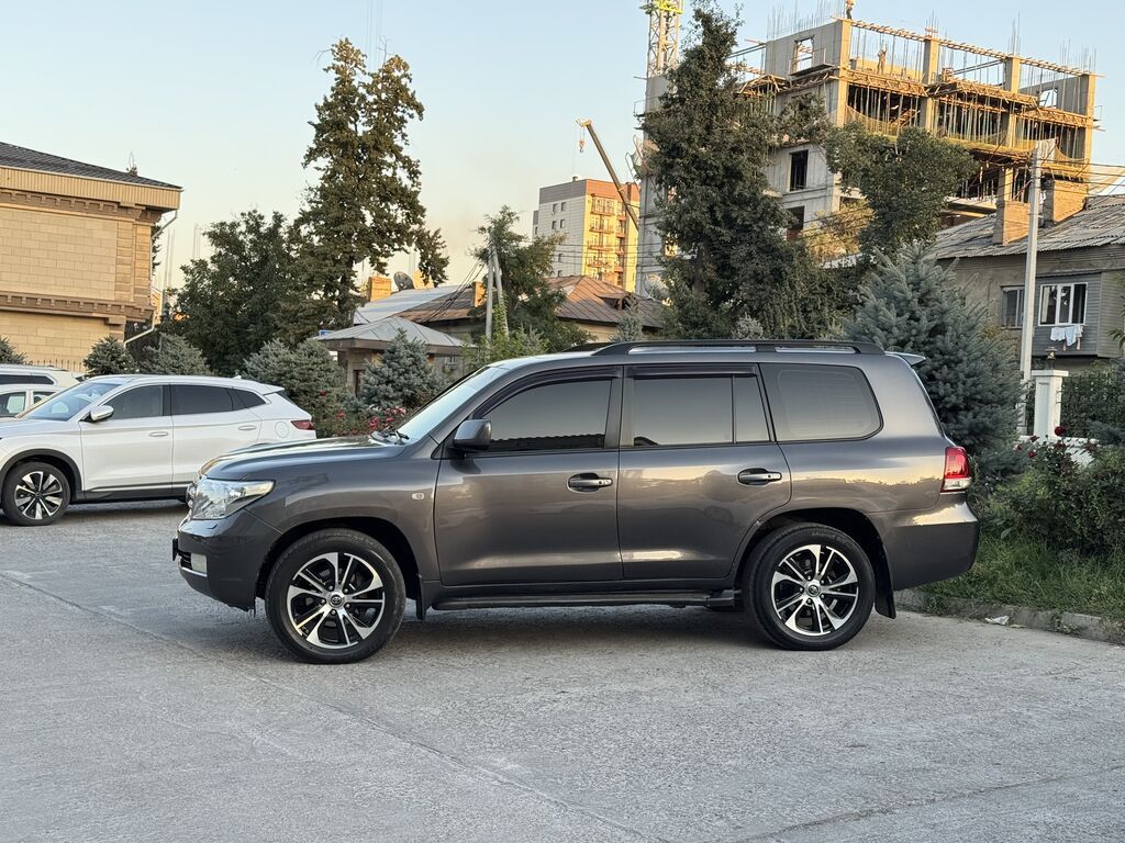 Toyota Land Cruiser: 2008 г., 4.5 л, Автомат, Дизель, Внедорожник: фото 4