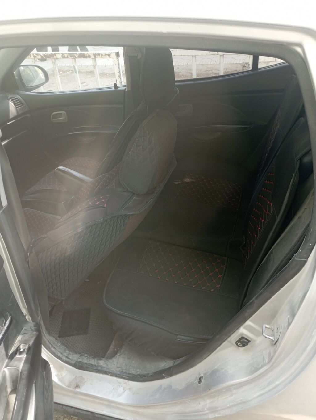 Kia Picanto: 2009 г., 1 л, Автомат, Бензин, Хэтчбэк: фото 4