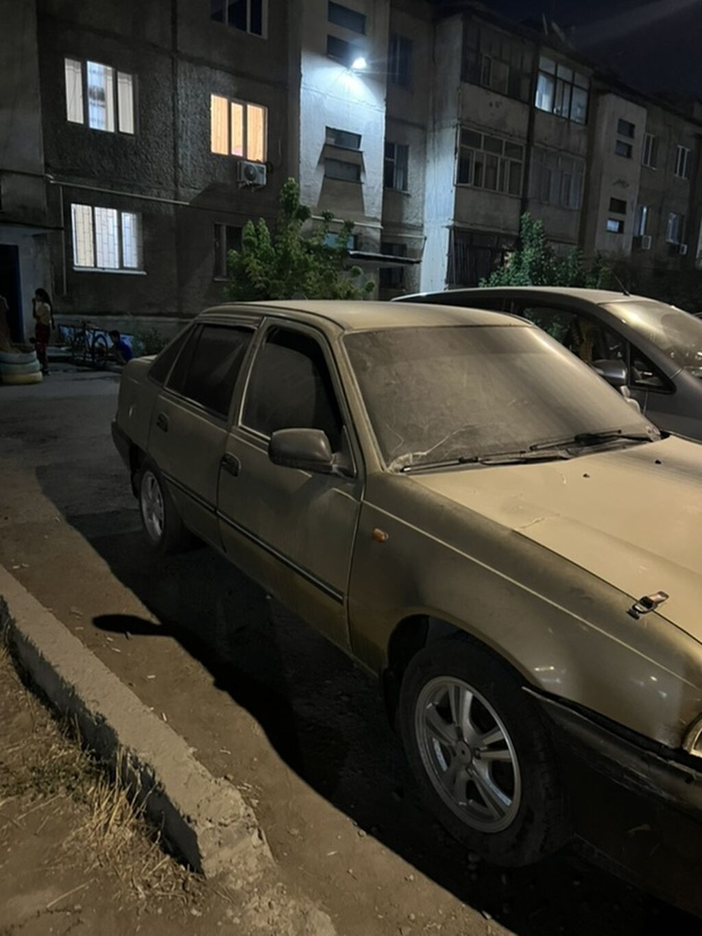 Daewoo Nexia: 2005 г., 1.5 л, Механика, Бензин, Седан: фото 2