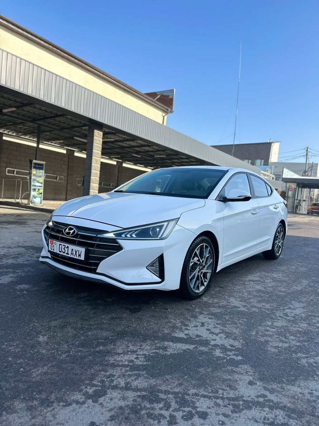 Hyundai Avante: 2019 г., 1.6 л, Автомат: фото 4