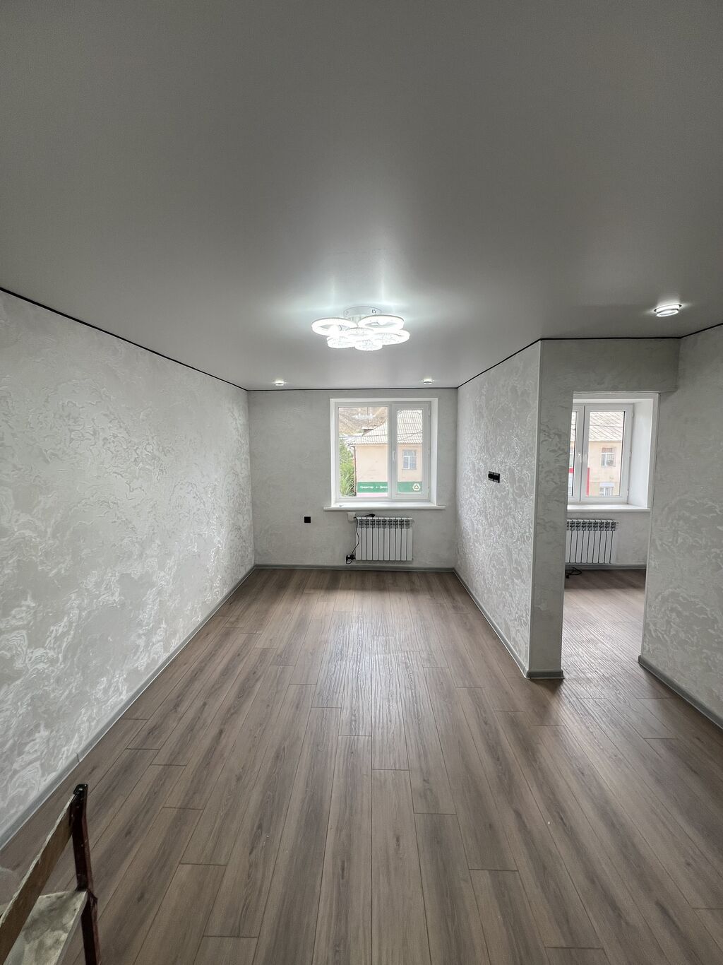 Нарын ш.центрда 1ком.квартира сатылат. Баасы: 33000$. Суйлошуу: фото 2