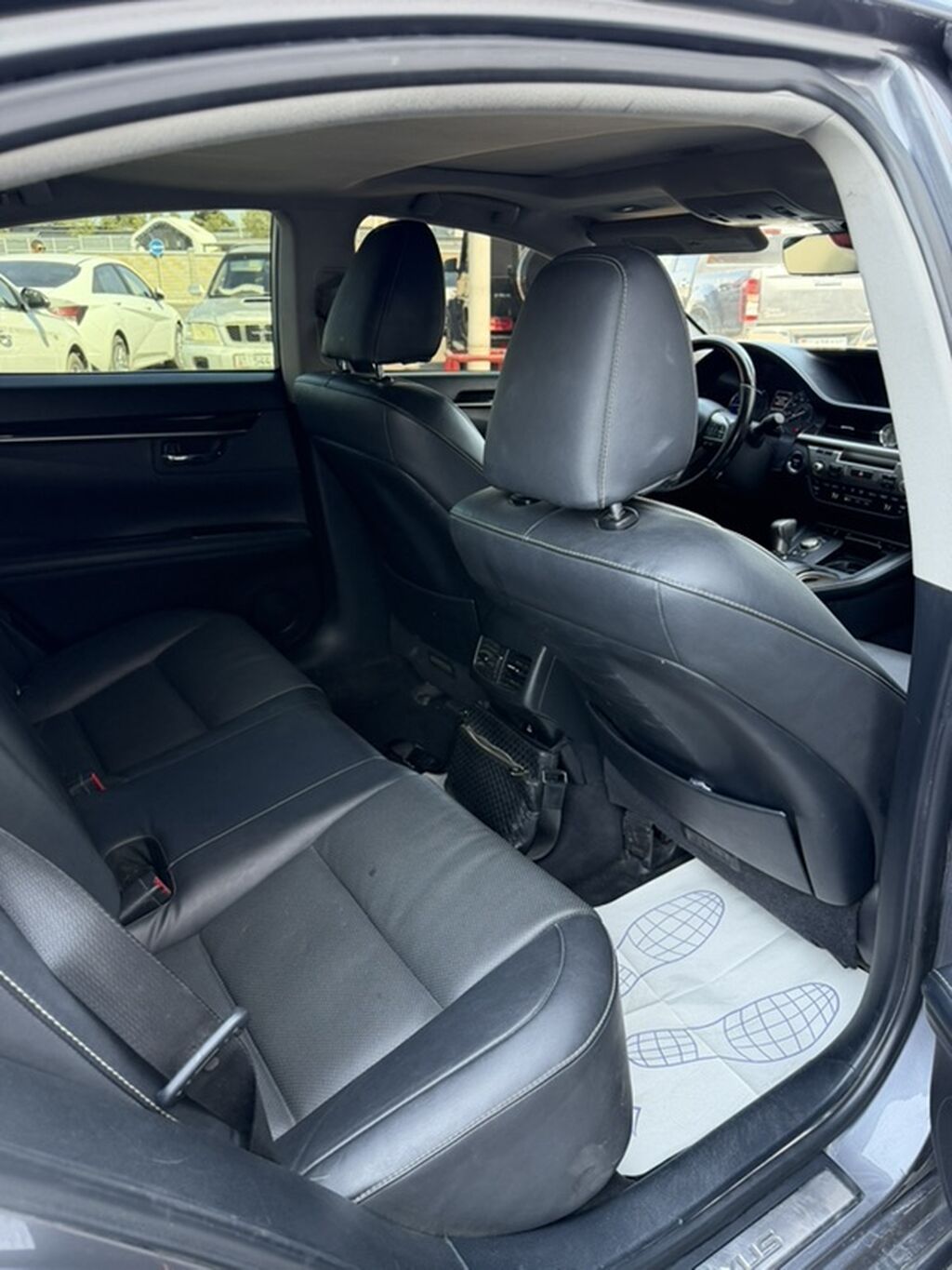 Lexus ES: 2018 г., 2.5 л, Вариатор, Гибрид, Седан: фото 6