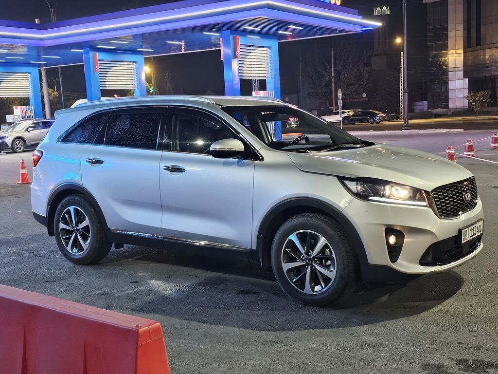 Kia Sorento: 2018 г., 2 л, Автомат, Дизель, Внедорожник: фото 3