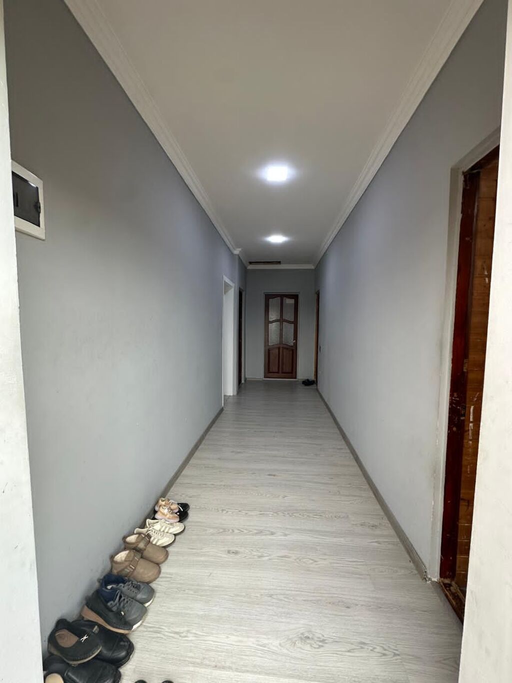 6 otaqlı, 230 kv. m, Yeni təmirli