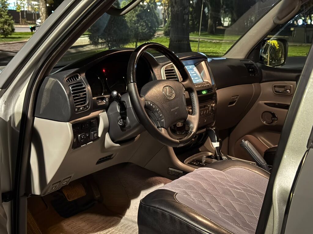 Lexus LX: 2006 г., 4.7 л, Автомат, Газ, Внедорожник: фото 6