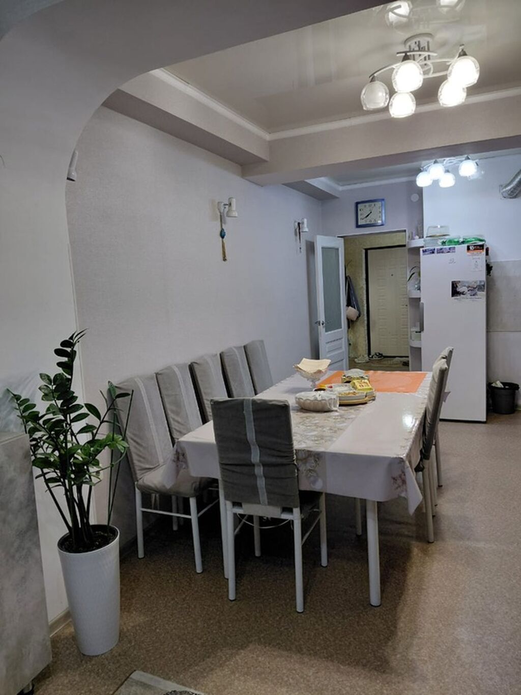 1 комната, 60 м², 13 этаж: фото 2