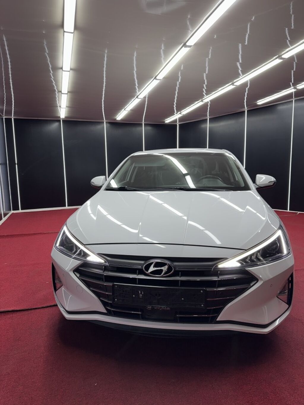 Hyundai Avante: 2019 г., Вариатор, Бензин, Седан: фото 3