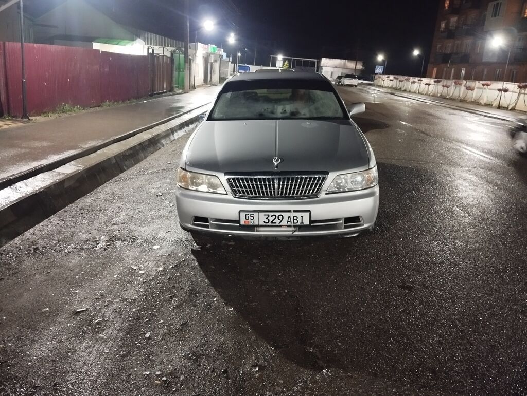 Nissan Laurel: 2001 г., 2 л, Автомат, Бензин, Седан: фото 1