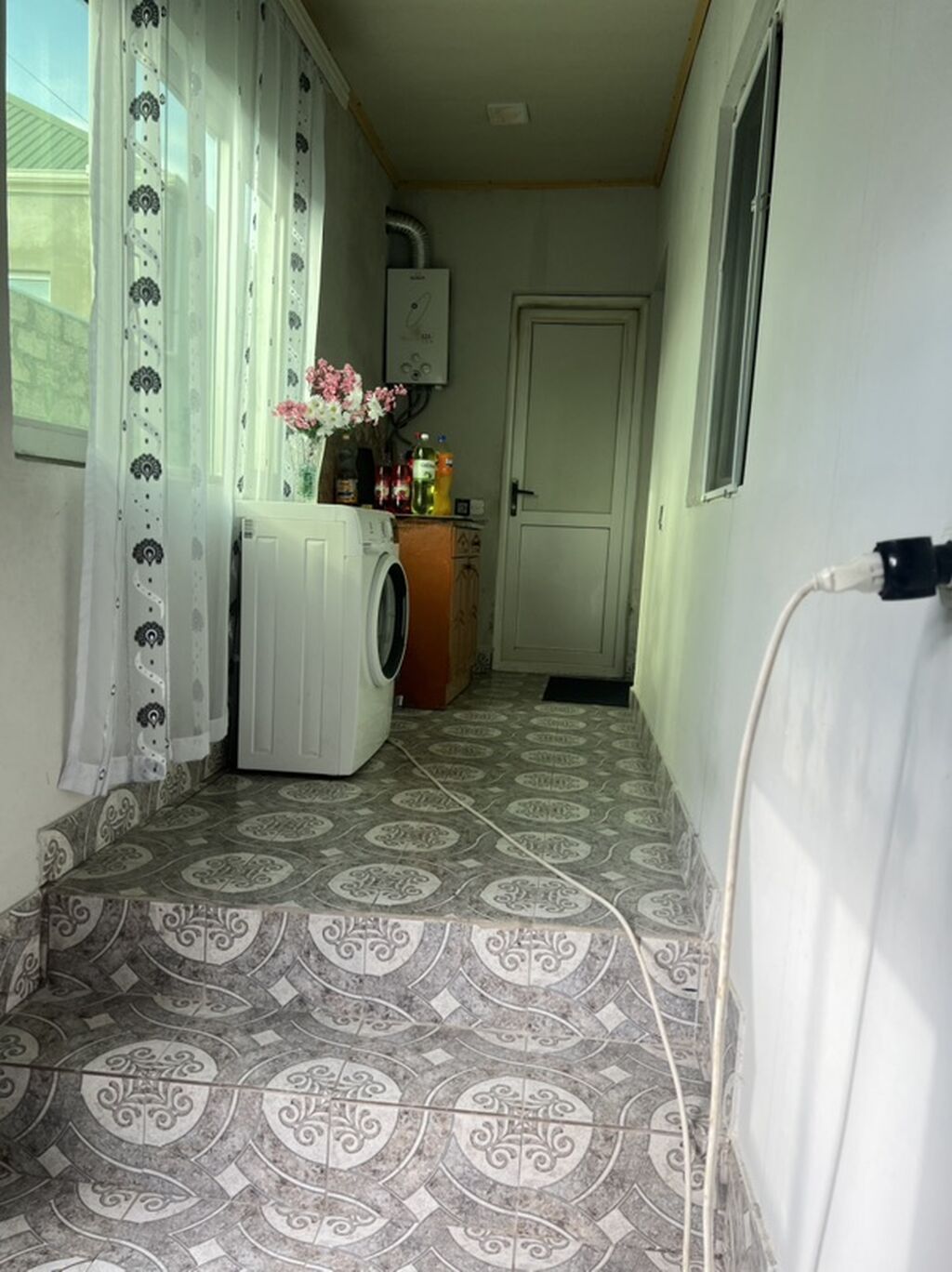2 otaqlı, 40 kv. m, Orta təmir