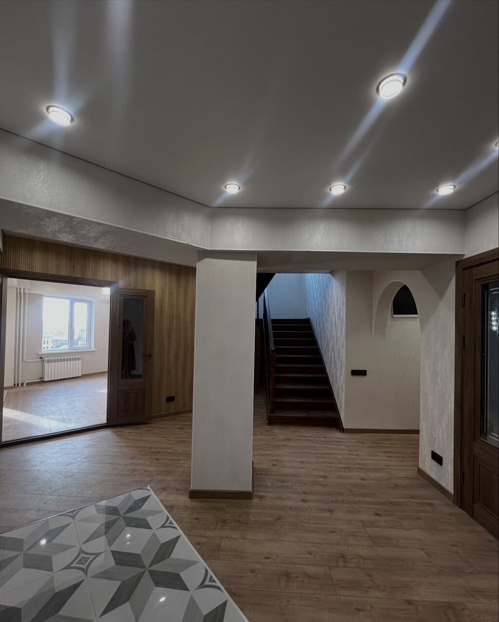 6 комнат, 246 м², Кок-Жар мкр Индивидуалка, 6 этаж, Евроремонт: фото 2