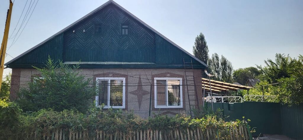 Продам дом с мебелью. Город Кант,ул.Куйбышева. В доме 5 жилых комнат: фото 2