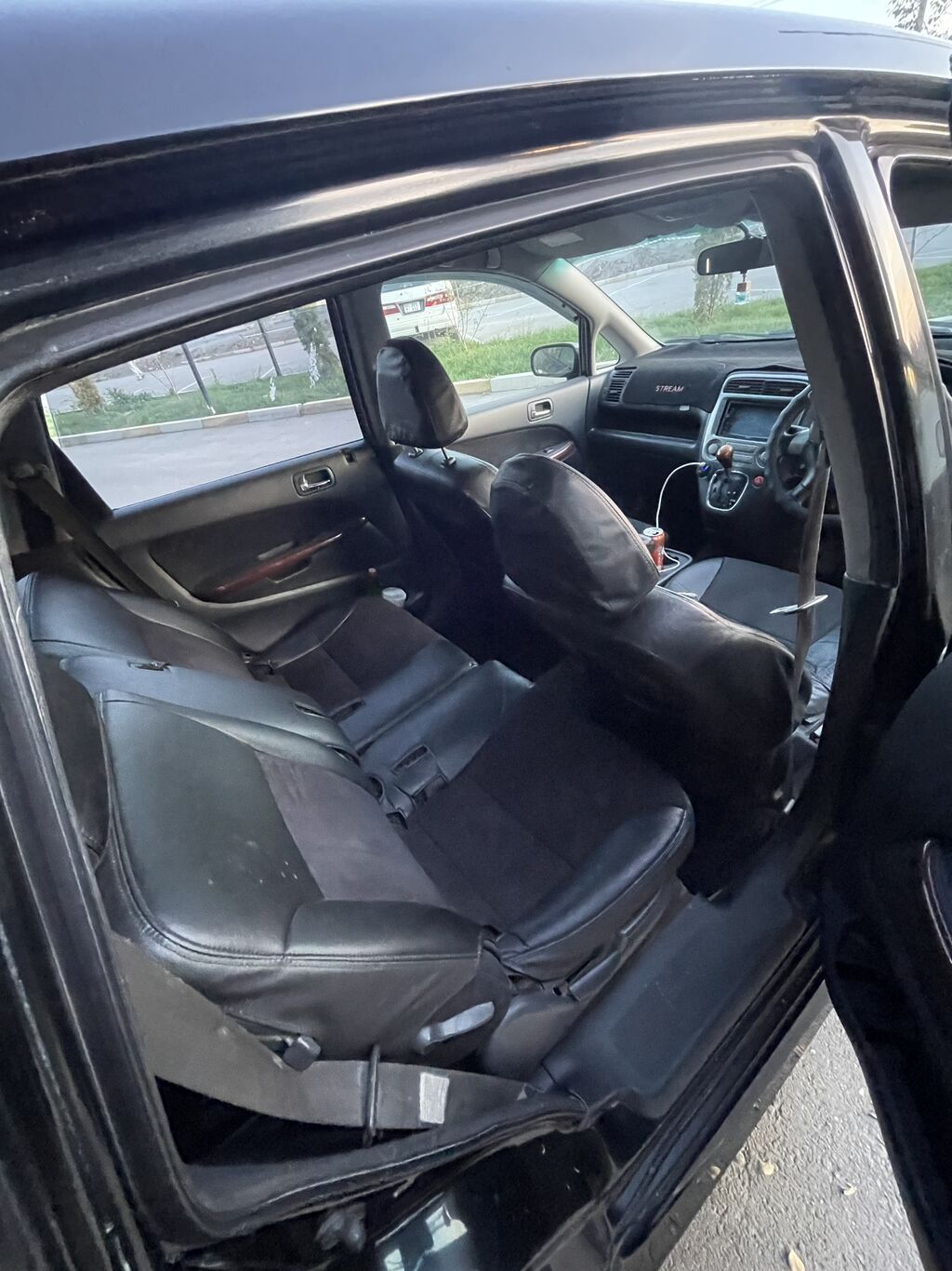 Honda Stream: 2002 г., 2 л, Автомат, Бензин, Минивэн: фото 6