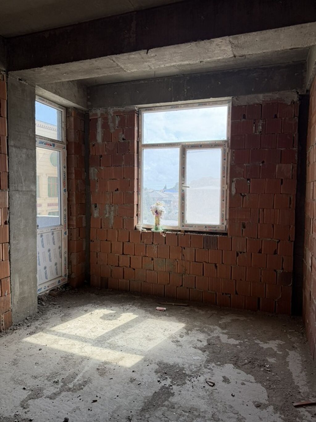 3 otaqlı, Yeni tikili, 91 kv. m