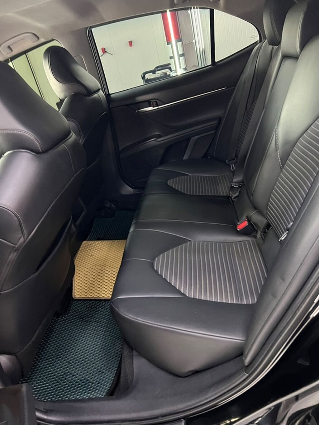 Toyota Camry: 2021 г., 2.5 л, Автомат, Бензин, Седан: фото 6