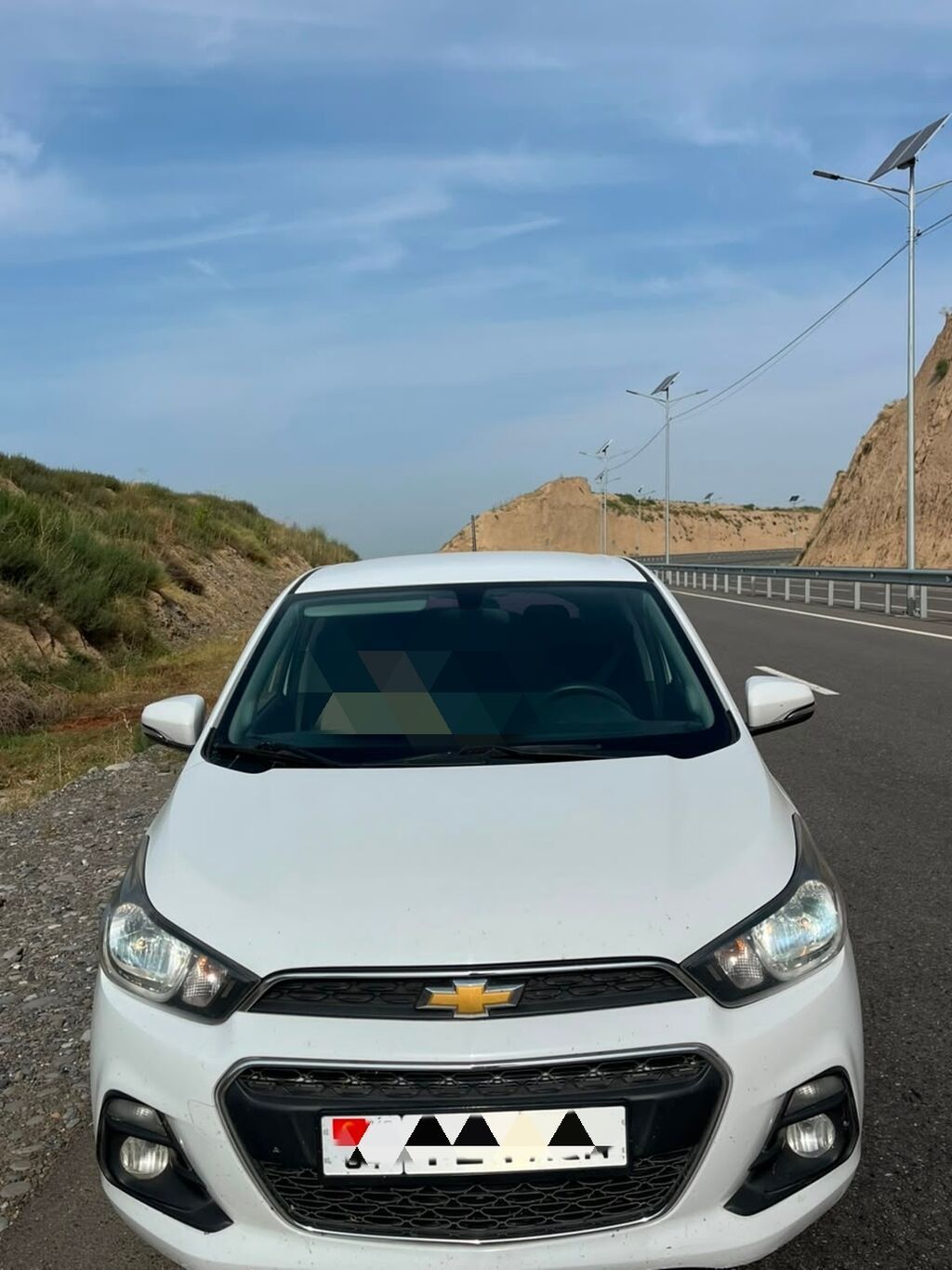 Chevrolet Spark: 2016 г., 1 л, Автомат, Бензин, Хэтчбэк: фото 1