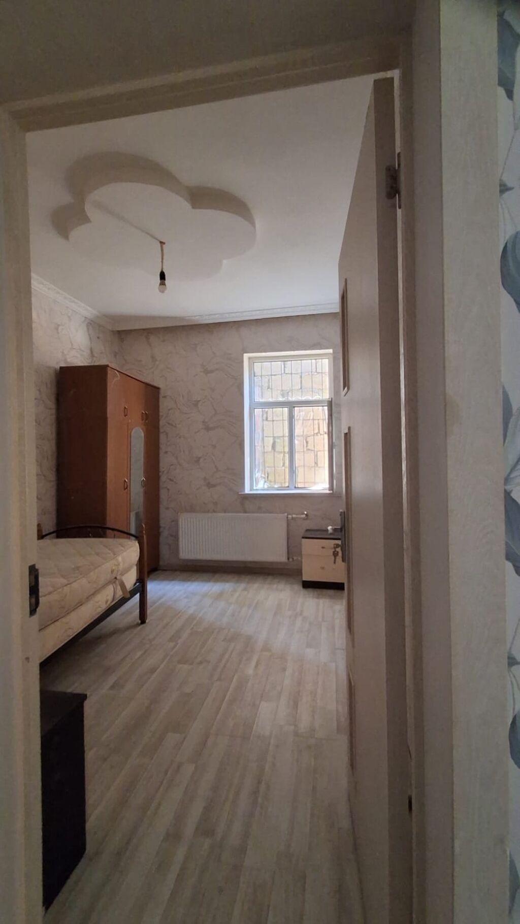 Mebel və texnika ilə təchiz olunmuş 4 otaqlı mənzil - Geniş, işıqlı