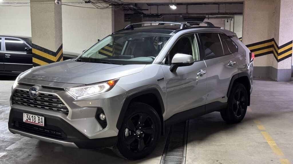 Toyota RAV4: 2020 г., 2.5 л, Вариатор, Гибрид, Кроссовер: фото 4