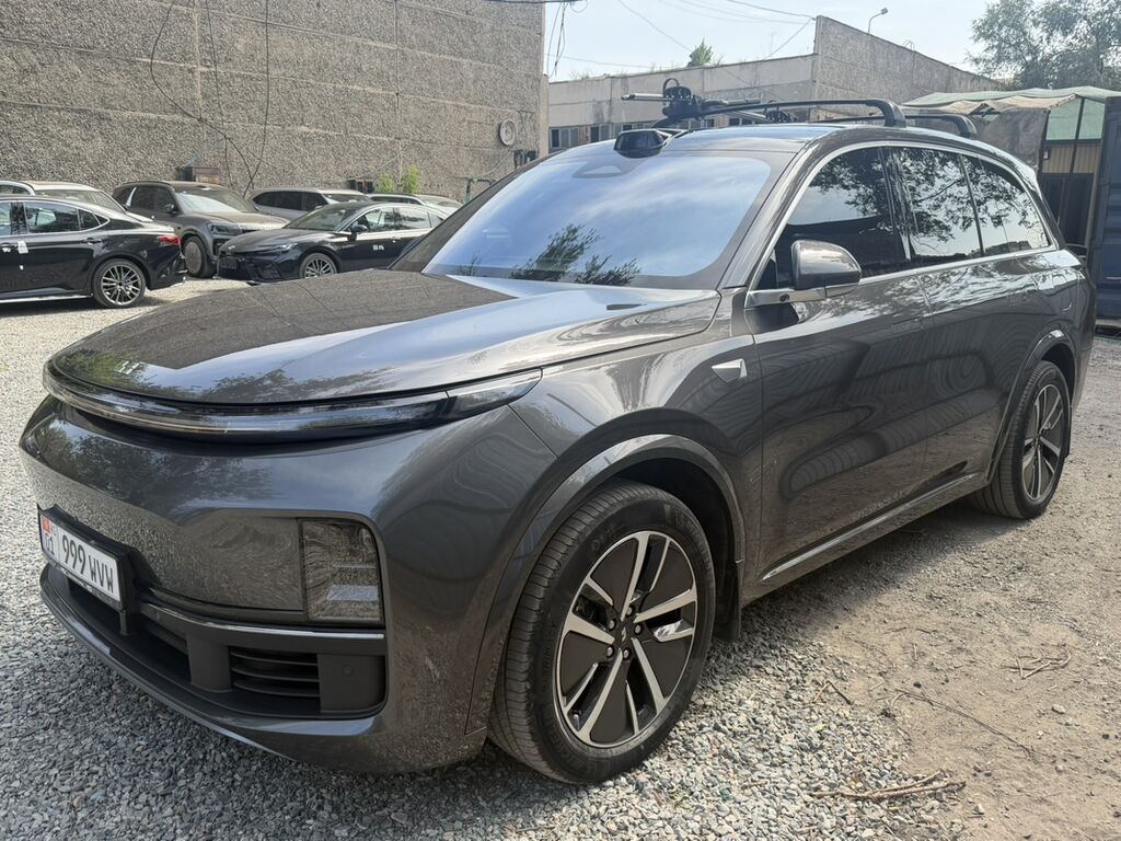 Lixiang L8: 2024 г., 1.5 л, Вариатор, Гибрид, Кроссовер: фото 2