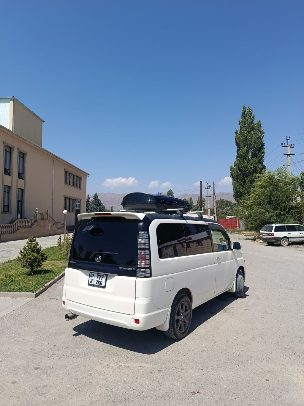 Honda Stepwgn: 2003 г., 2 л, Автомат, Бензин, Минивэн: фото 2