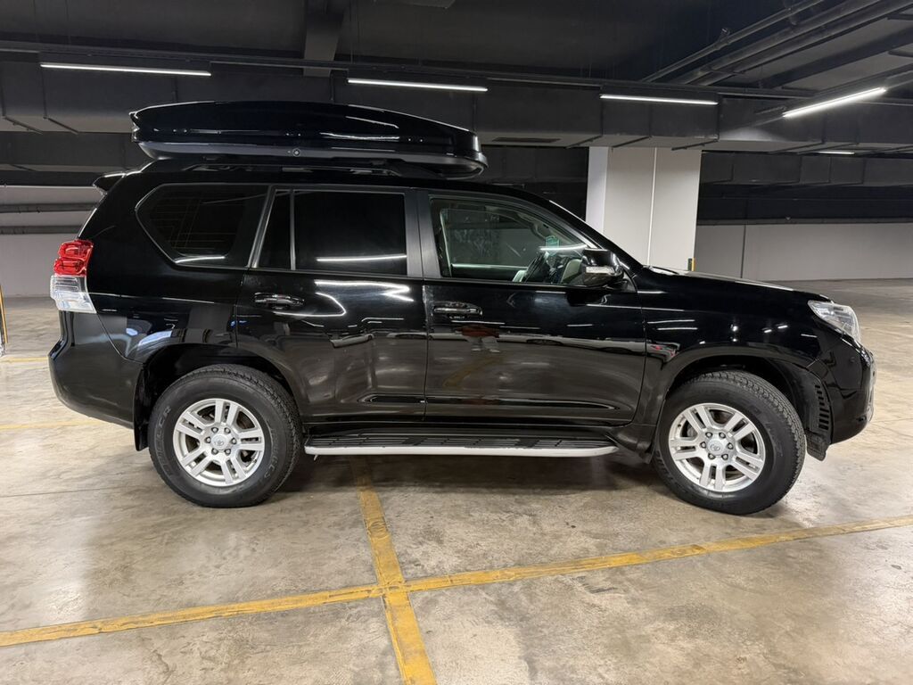 Toyota Land Cruiser Prado: 2010 г., 4 л, Автомат, Бензин, Внедорожник: фото 7