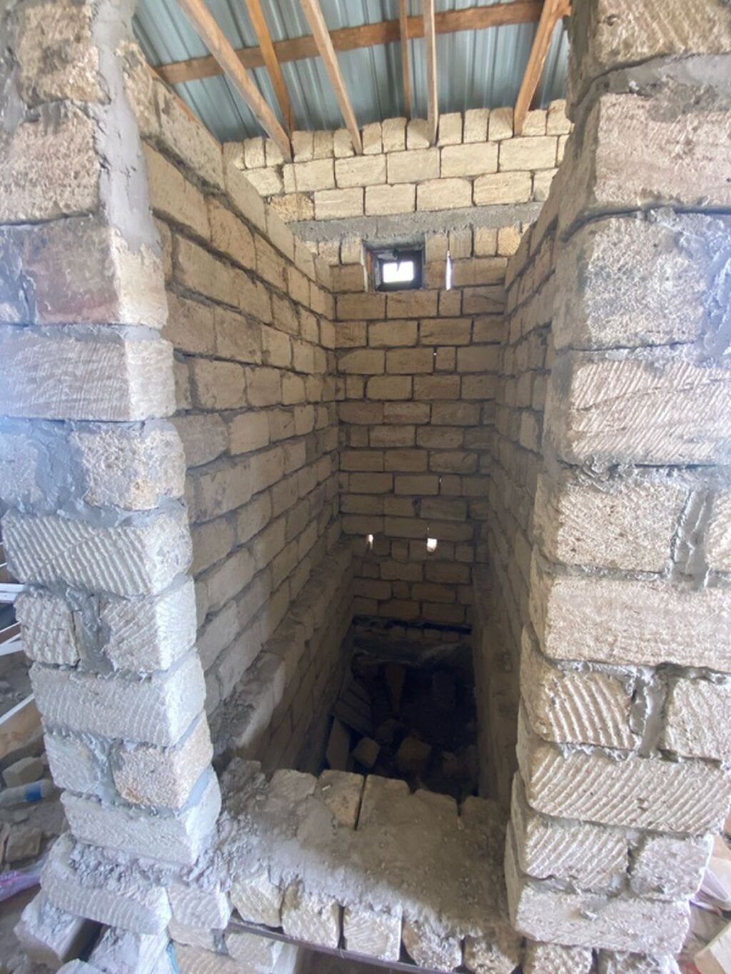 2 otaqlı, 72 kv. m, Kredit yoxdur, Təmirsiz