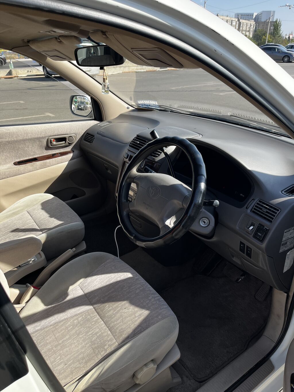 Toyota Gaia: 1998 г., 2 л, Автомат, Бензин, Минивэн: фото 7