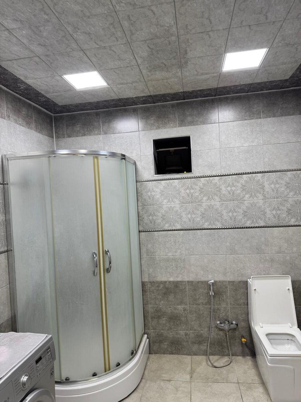 3 otaqlı, 110 kv. m, Yeni təmirli