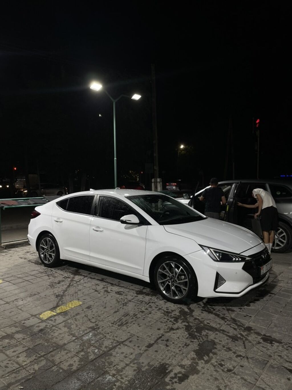 Продам Hyundai Avante 2019, 1.6 л, автомат: фото 2