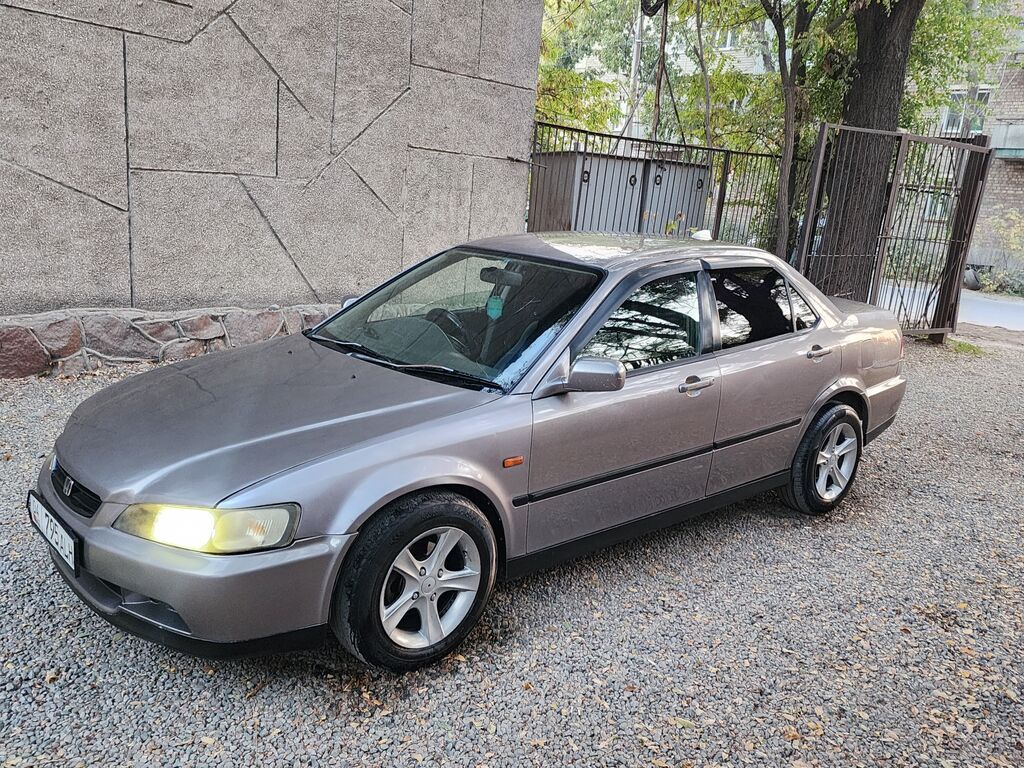 Honda Accord: 2003 г., 1.8 л, Автомат, Бензин, Седан: фото 4