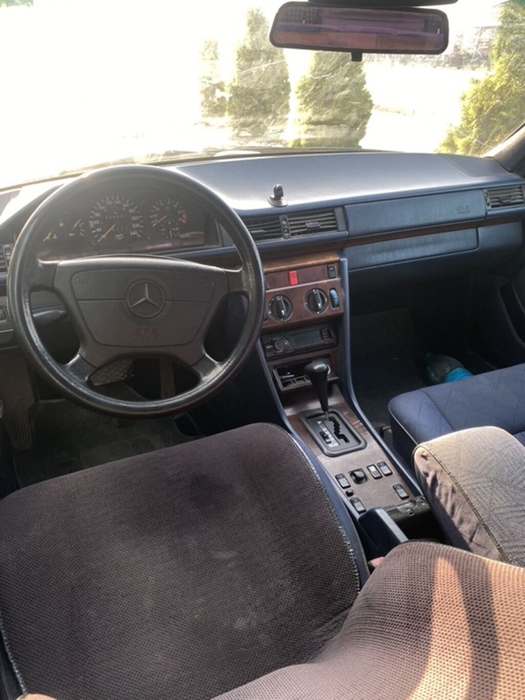 Mercedes-Benz W124: 1995 г., 2.2 л, Автомат, Бензин, Седан: фото 4
