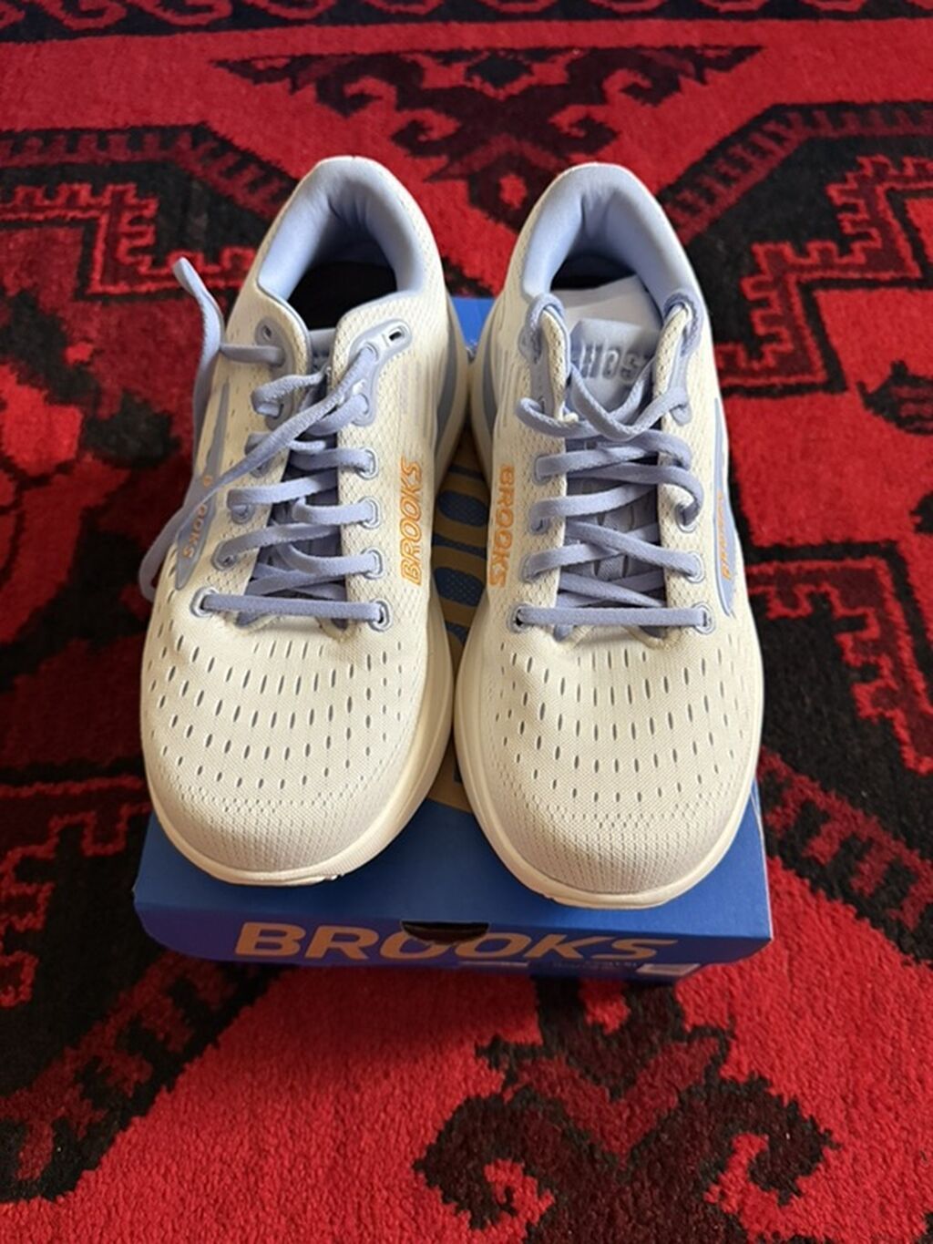 Кроссовки, 40, Brooks, Новый, цвет - Бежевый, Самовывоз, Бесплатная доставка, Платная доставка: фото 2