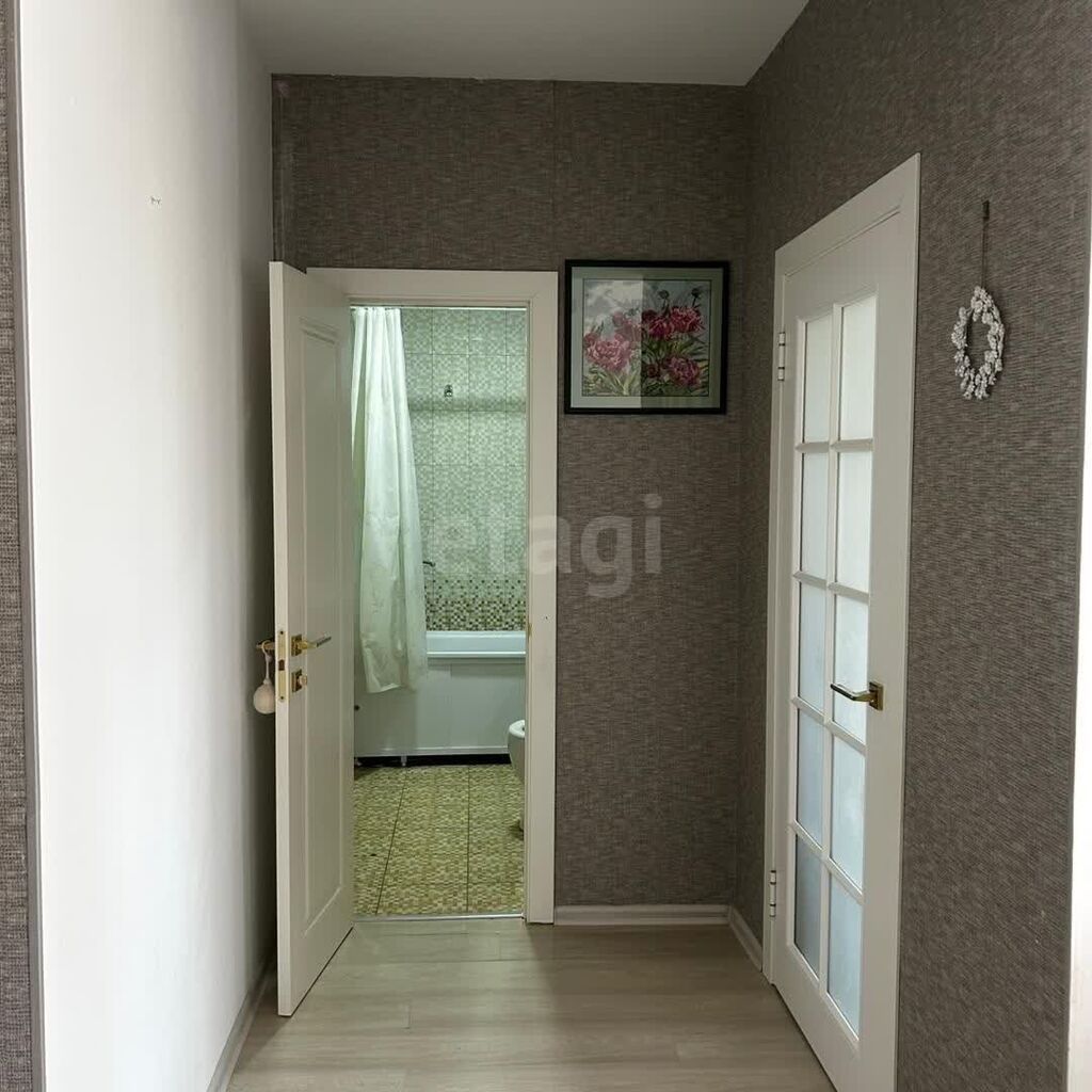 Продается 2-комнатная квартира, 49 м², 1/4 этаж: фото 3